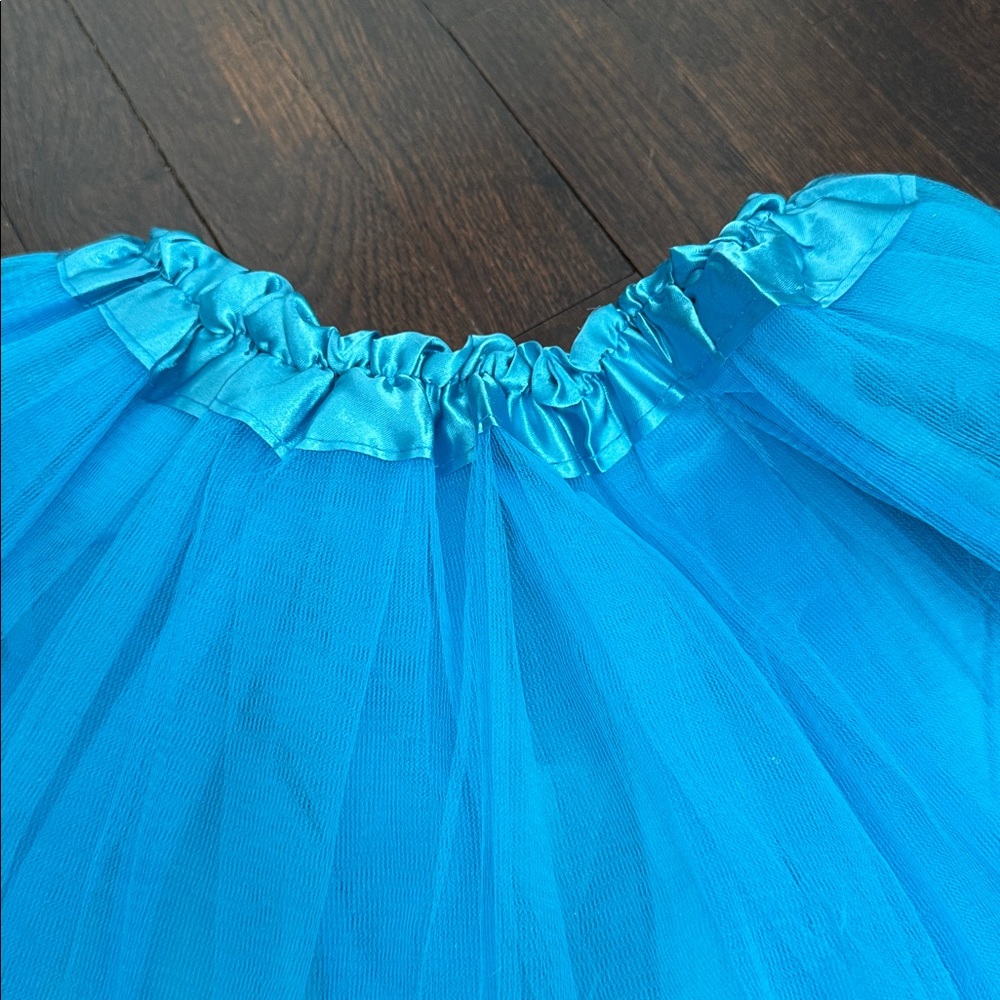 Vibrant Blue Tulle Skirt adult preowned - Picture 2 of 4